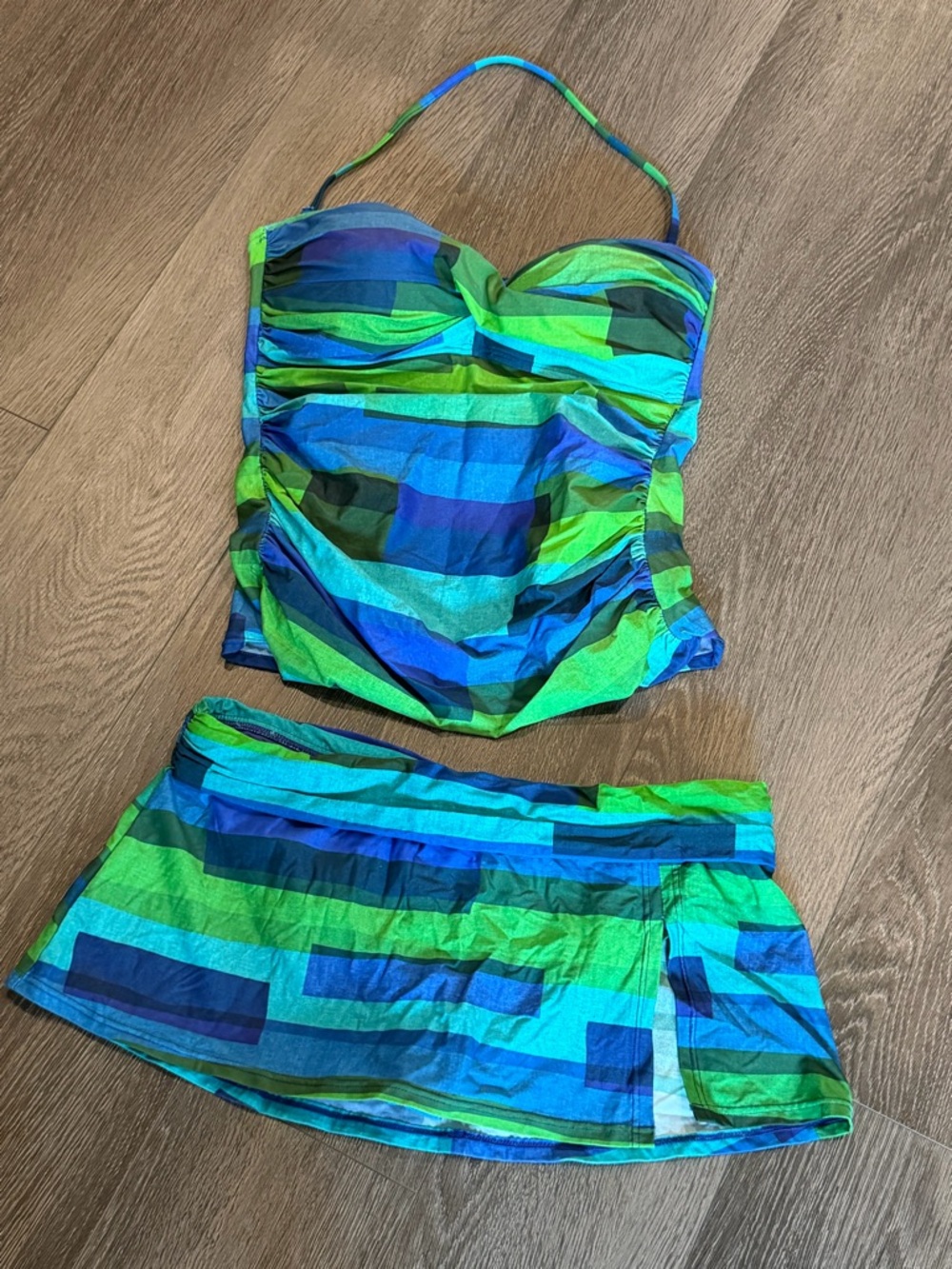 La Blanca Blue & Green Skirted Ruched Tankini‎ Set Sz 10 Bikini